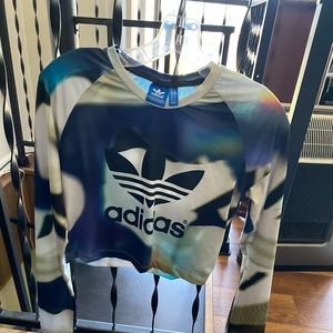 Adidas long sleeve crop top made in turkey medium